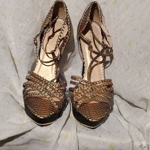 Shoe Republic LA 6 in high heel size 7